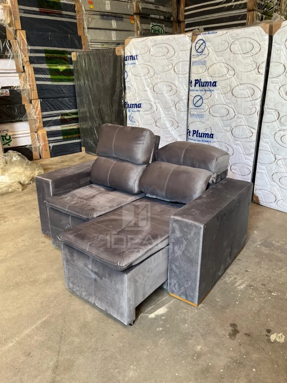 sofa retrátil 2 lugares R$ 799,00 almofadas soltas sofa ilhéus R$ 650,00
