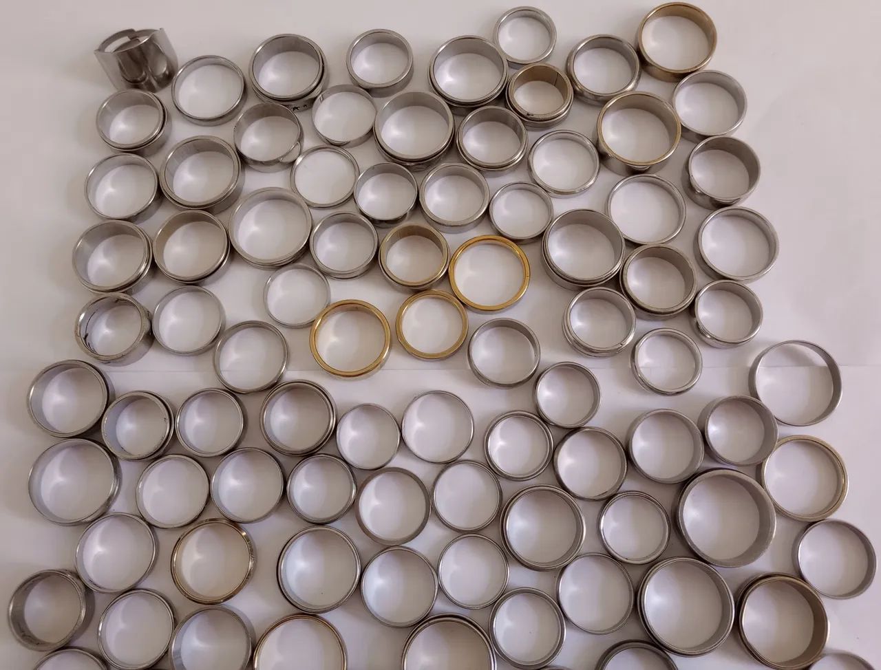 Anéis de aço inoxidável em diversos modelos - Foto 3