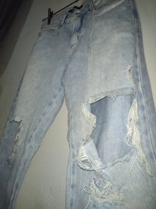 Calça jeans destroyed tamanho 36 - Foto 3