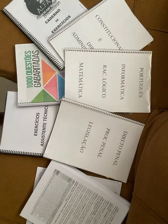 Livros para concursos públicos - diversos temas