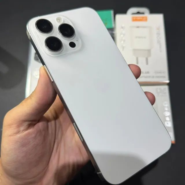 Apple iPhone16Pro 白AppleCare+約一年付 充電100% 台数限定】アップル(Apple) iPhone 16 Pro Max 256GB ホワイト