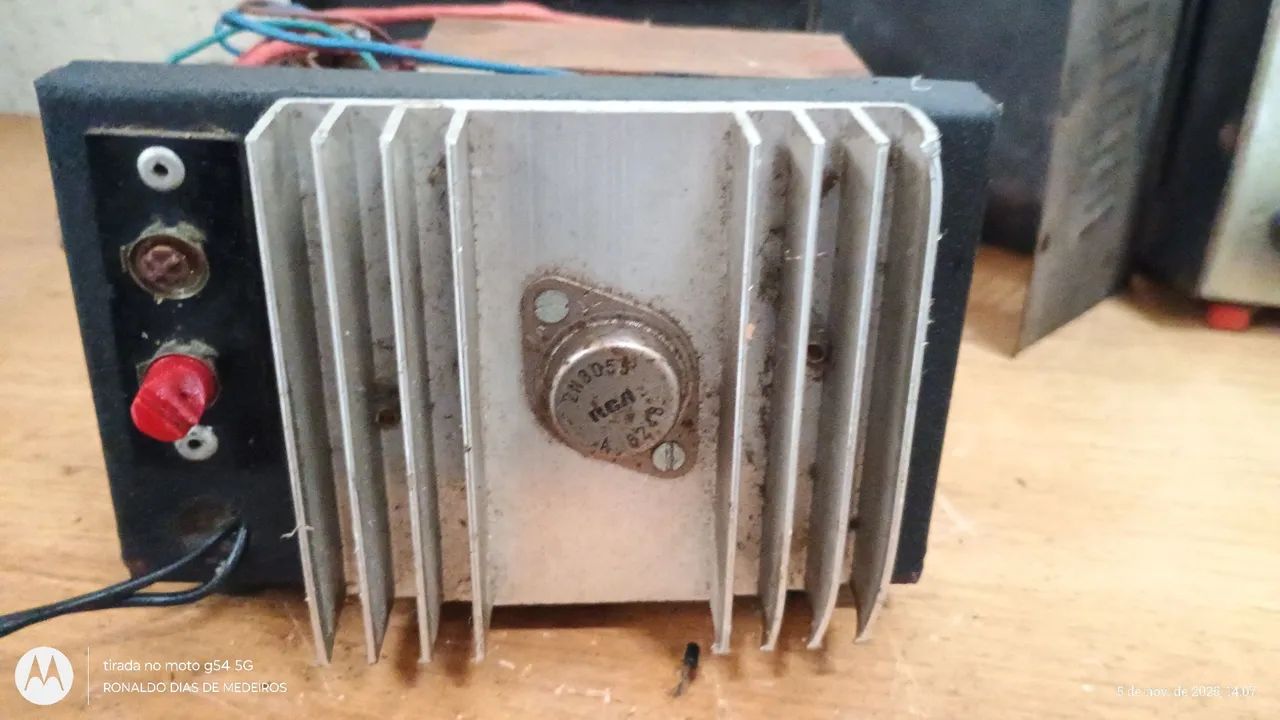 Conversor estabilizador 5 amperes - Foto 5