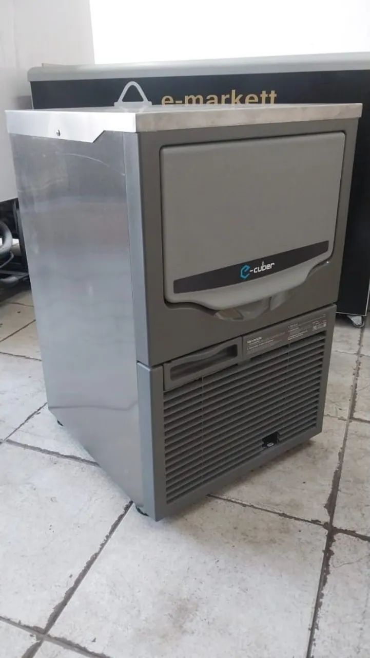 Máquina de gelo 41KG SRM- 45A COM GARANTJA