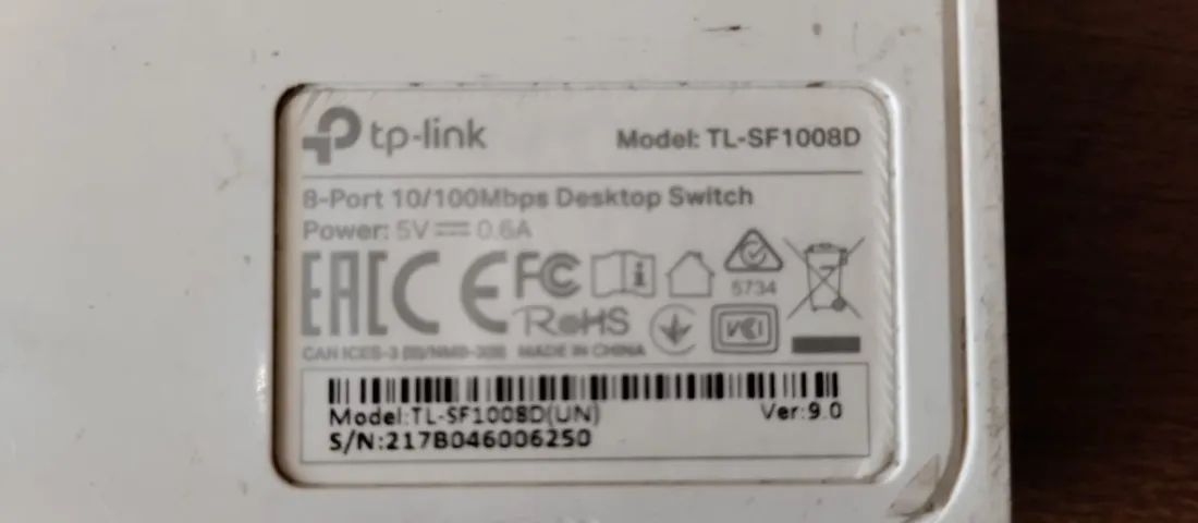 Switch de mesa de 8 portas 10/100Mbps tp-link - Foto 2