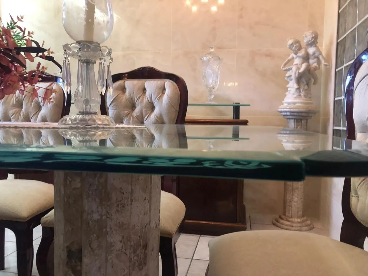 Mesa de Jantar em Mármore com Tampo de Vidro - Foto 3