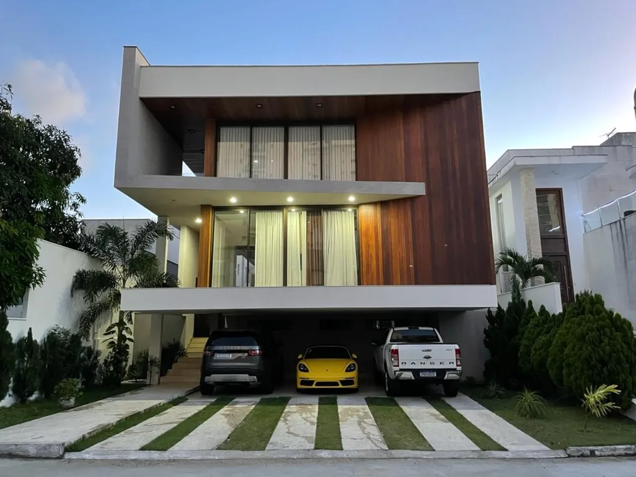 Casa de condomínio para venda com 500 metros quadrados com 5 quartos