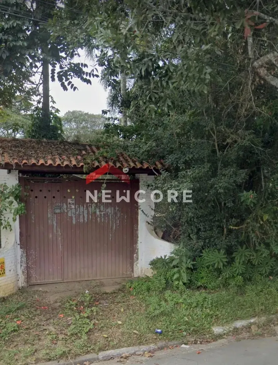 Casa em Joaquim Mendes feliz - Val Flor - Embu-Guaçu/SP