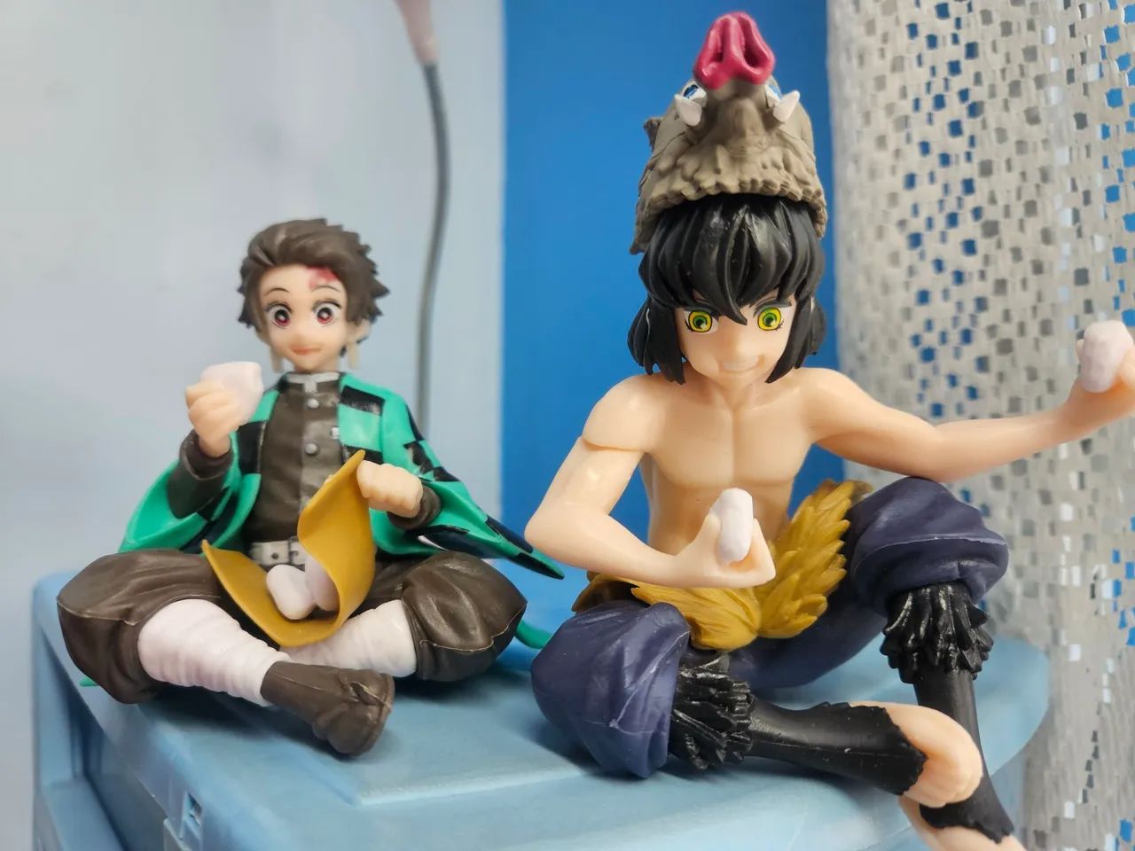 2 Demon Slayer Bonecos Colecionáveis Novos - Foto 2