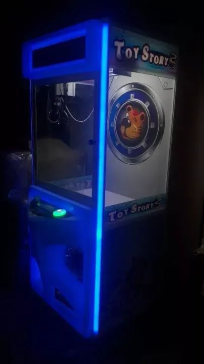 maquina de pelucia  pegar bichinhos NOVA - Foto 3