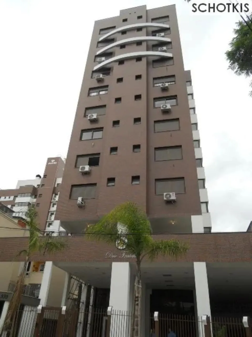 IMOBILIÁRIA SCHOTKIS VENDE COM EXCLUSIVIDADE APARTAMENTO DE 03 DORMITÓRIOS, DESOCUPADO, SE