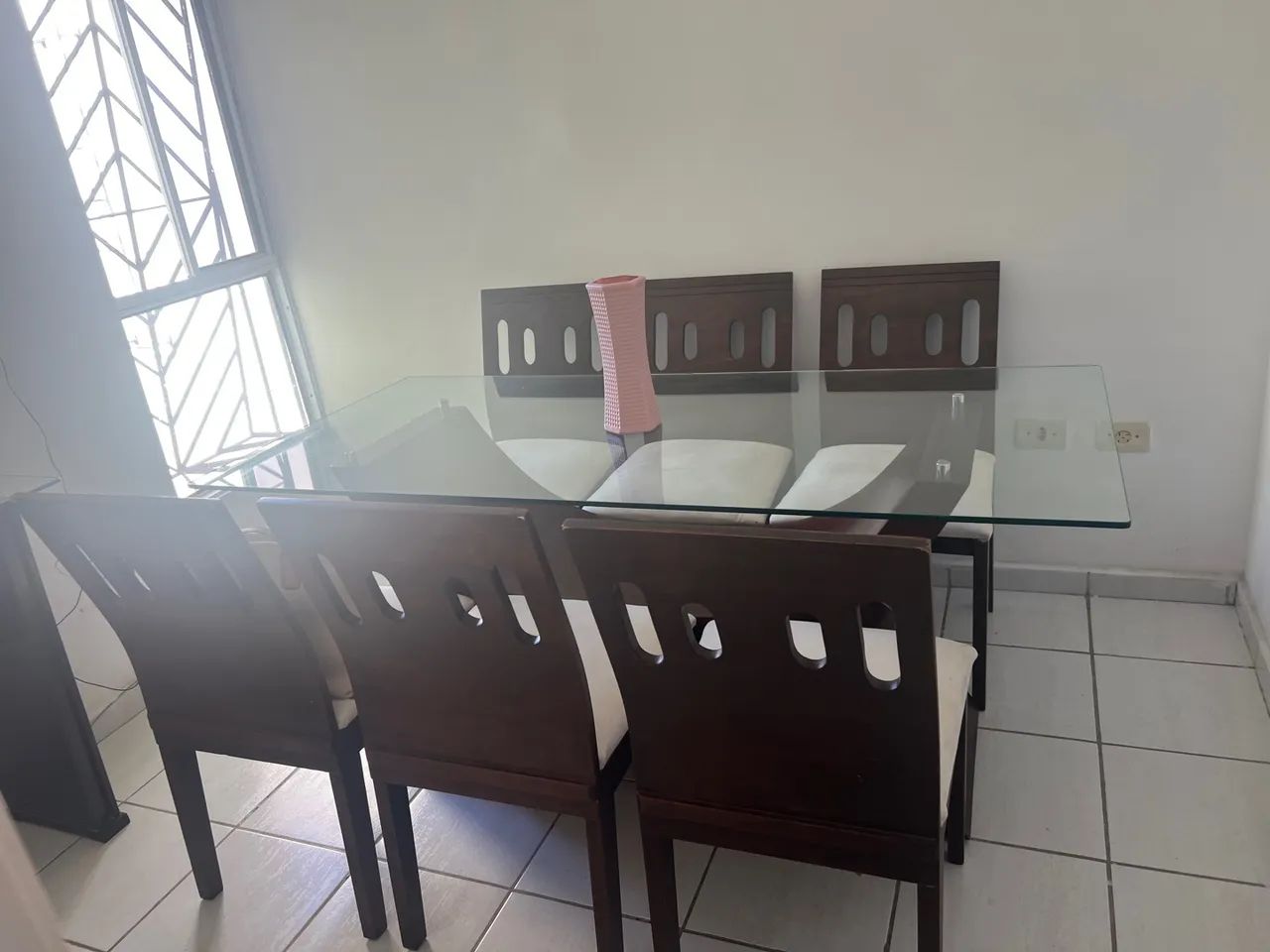 Mesa e aparador por 1000,00  - Foto 2