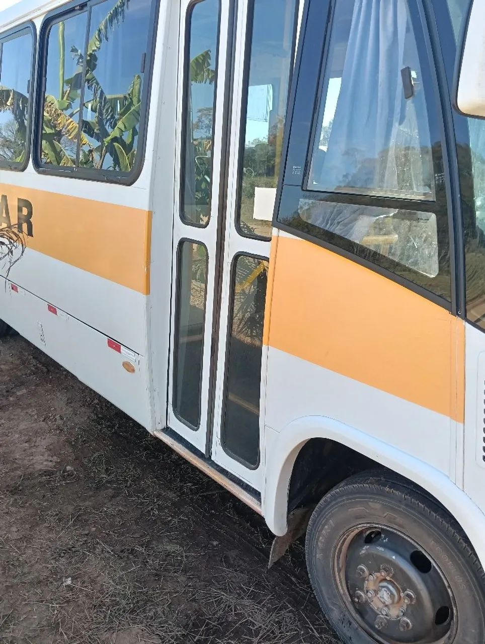 Micro ônibus sênior Mercedes LO915 - Foto 9