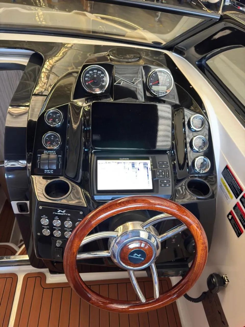 Lancha NX 280 Xtreme  - Foto 10