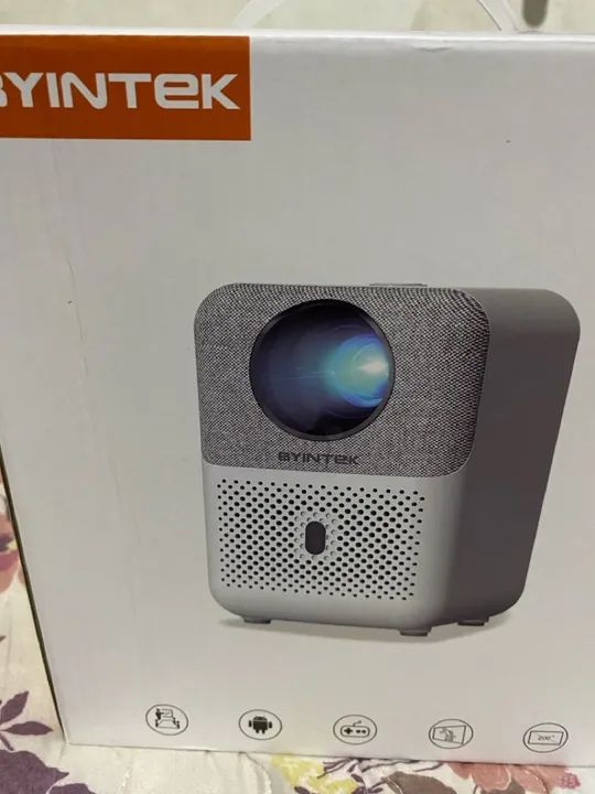 Projetor byintek love u4 pode parcelar