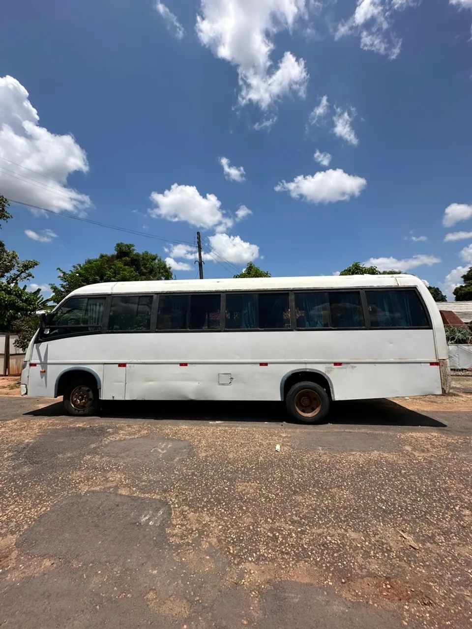 Vende se micro ônibus Volkswagen 