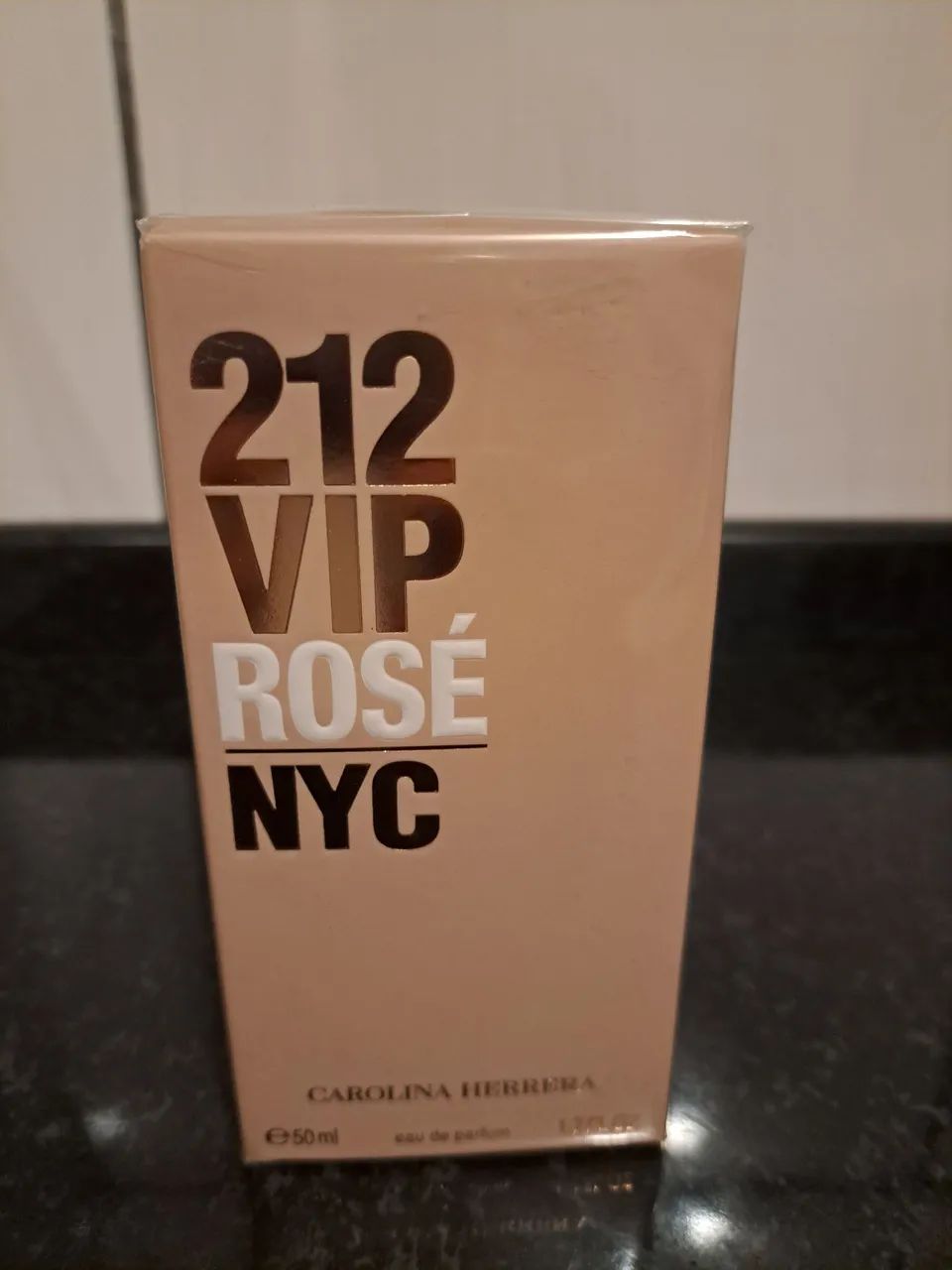 Perfume 212 VIP ROSE NYC Original 50ml - Foto 4