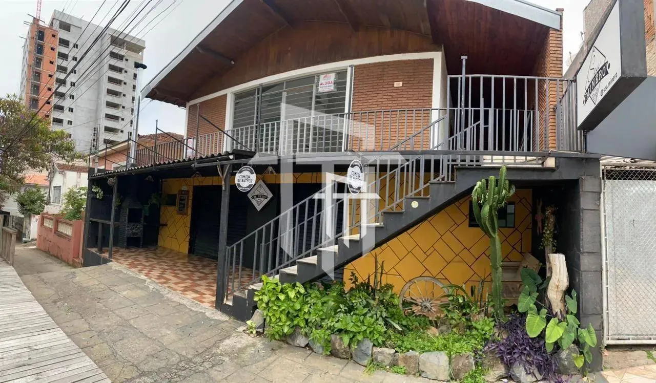 Casa com 5 dormitórios para alugar, 250 m² por R$ 3.000,00/mês - Centro - Poços de Caldas/