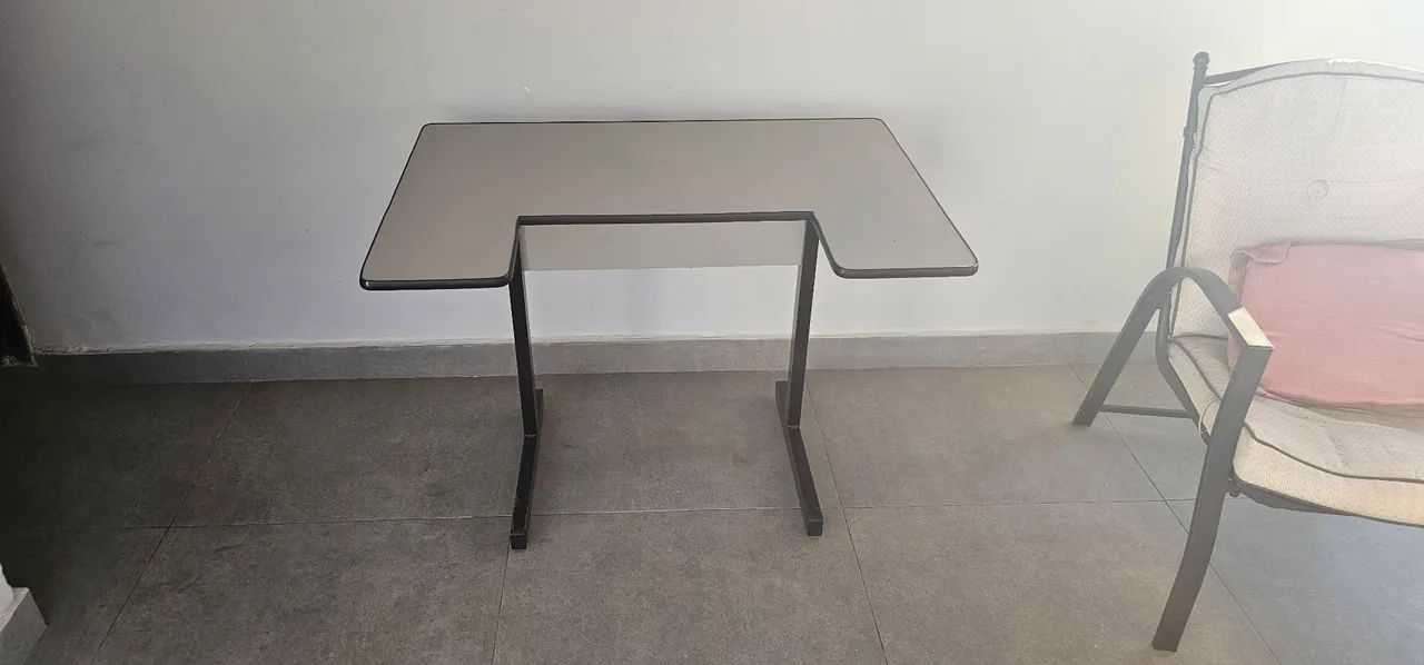 Mesa de computador64319596412673121