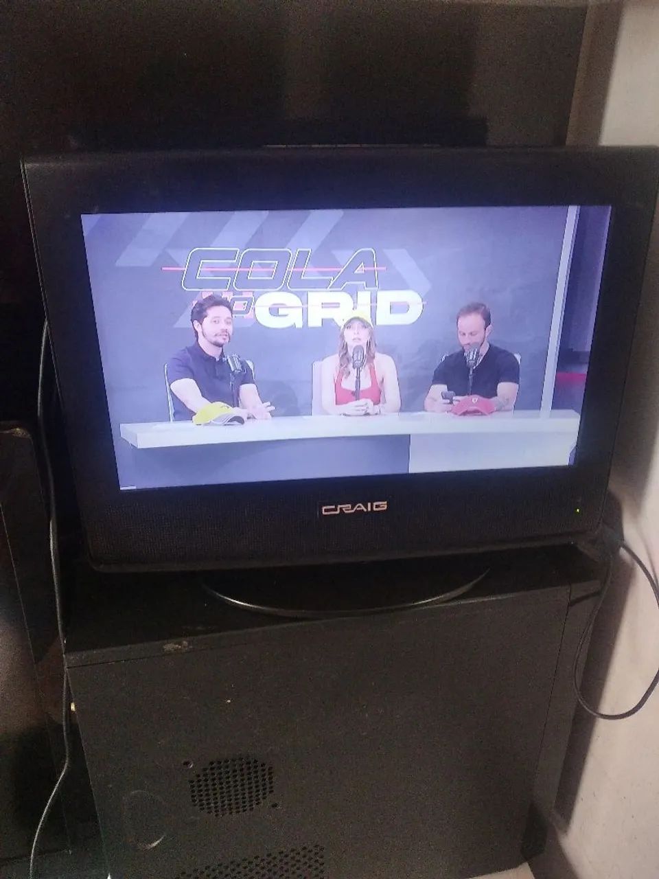 Tv Craig 15 polegadas av HDMI vga ..precisa de conversor