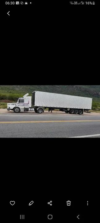 Vendo baú  tel * zap