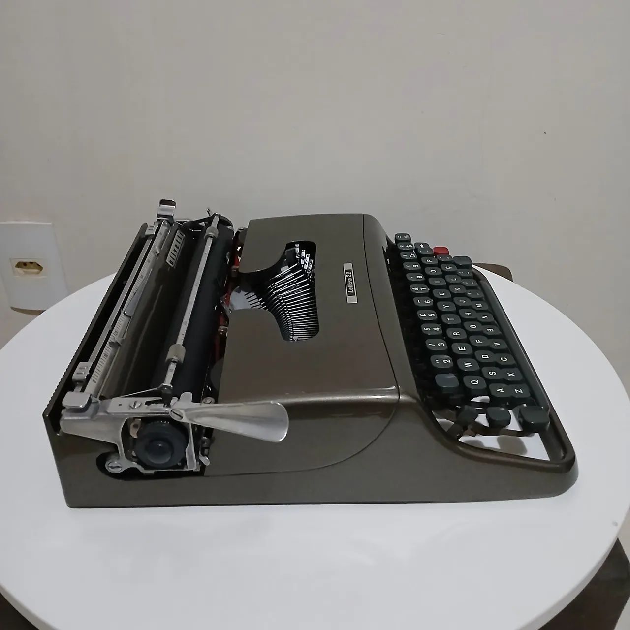 Máquina de escrever / datilografia - Foto 4