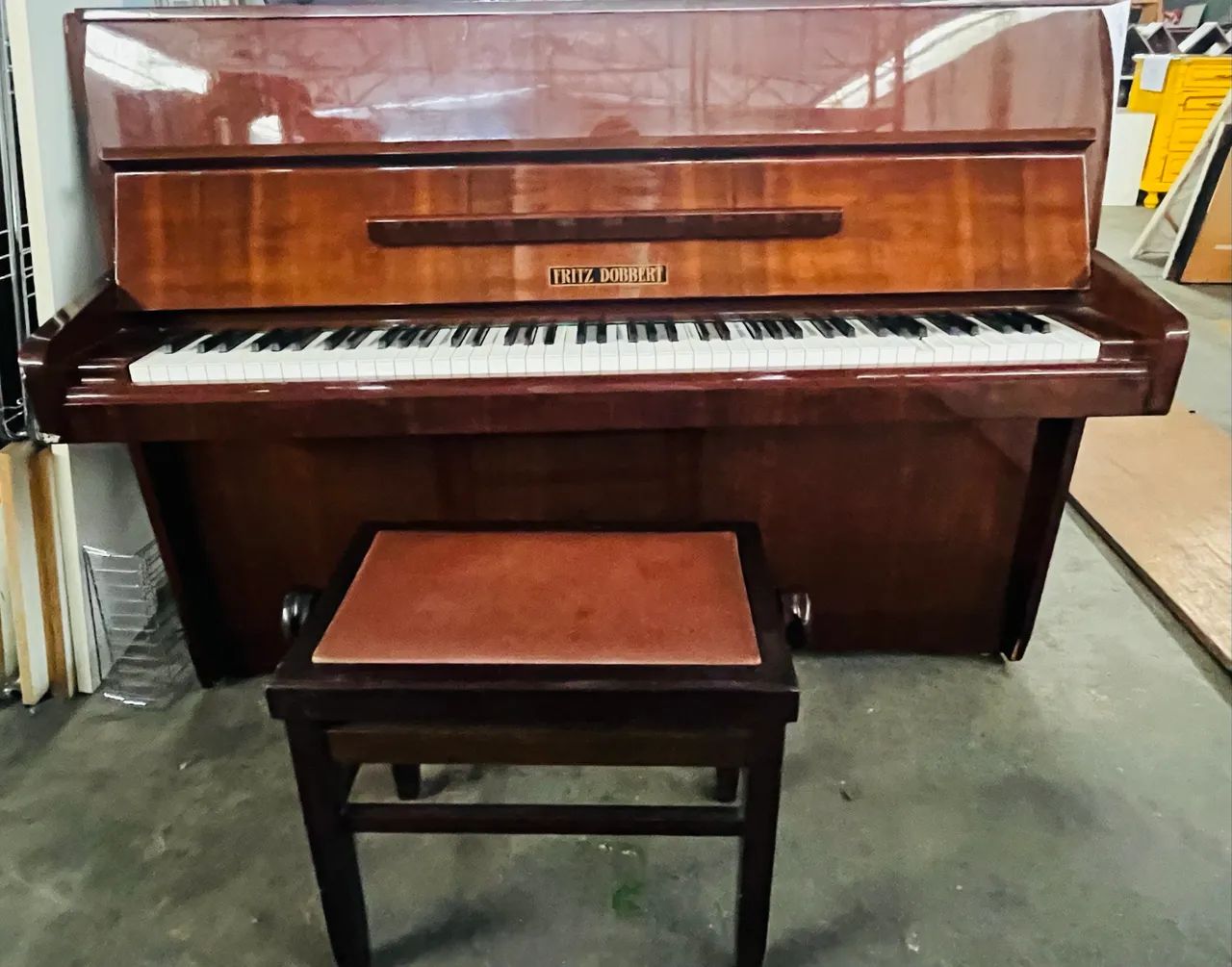 piano Fritiz  Dobbert  com banco regulagem de altura  - Foto 2