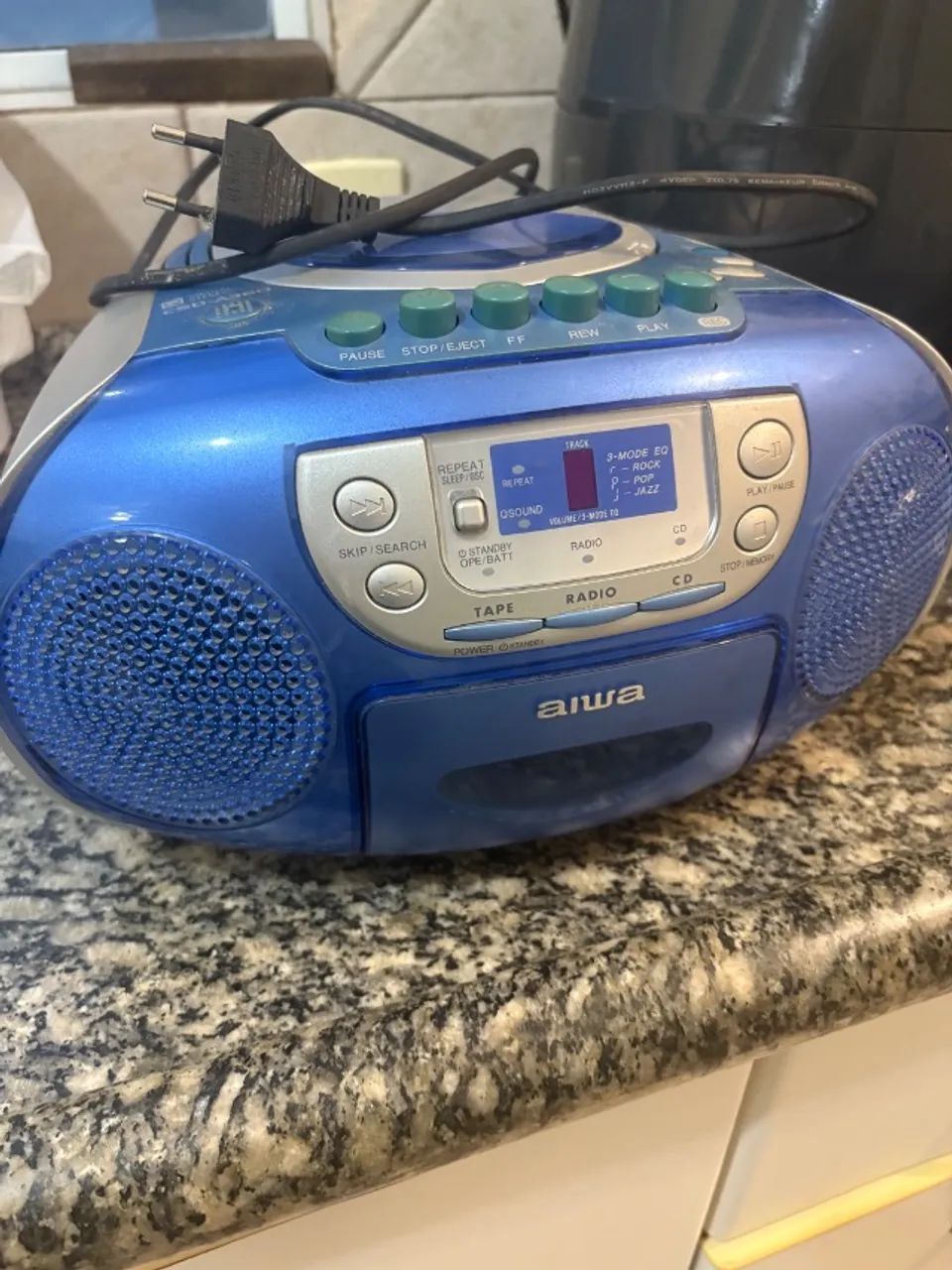 Rádio Portátil AIWA - CD, Rádio e Toca-Fitas - Funcionando Perfeitamente
