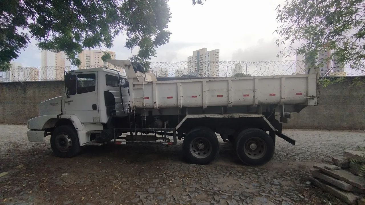 Mercedes 1620 Ano 2000  - Foto 6