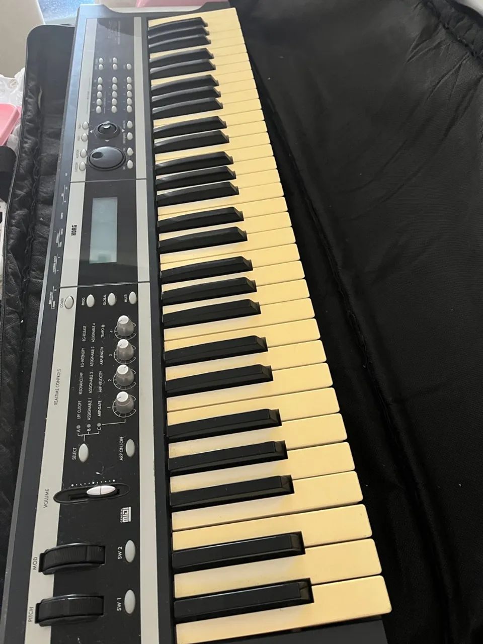 Teclado Korg x50