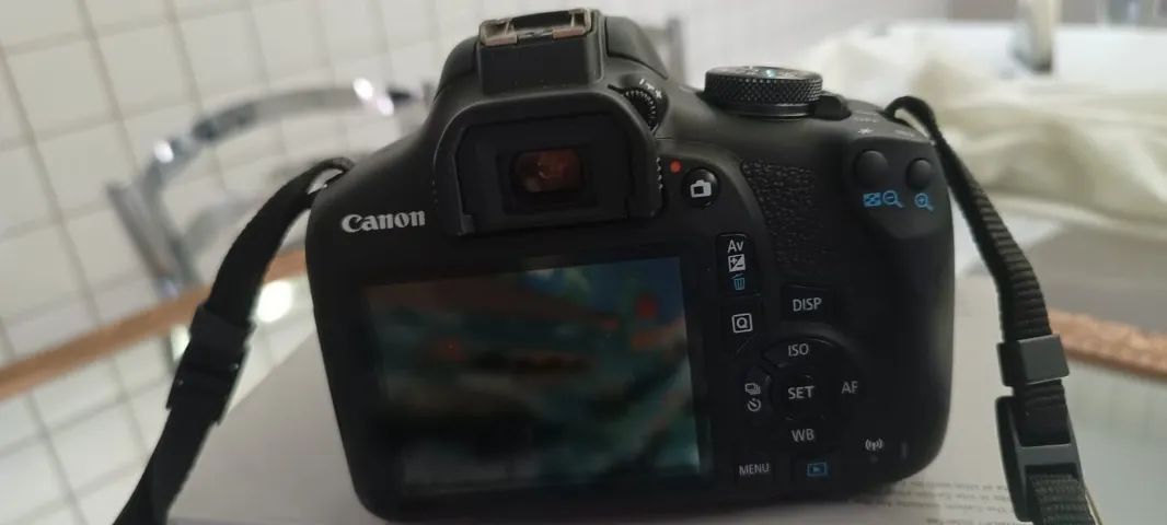 Câmera Canon nova + lentes - Foto 6