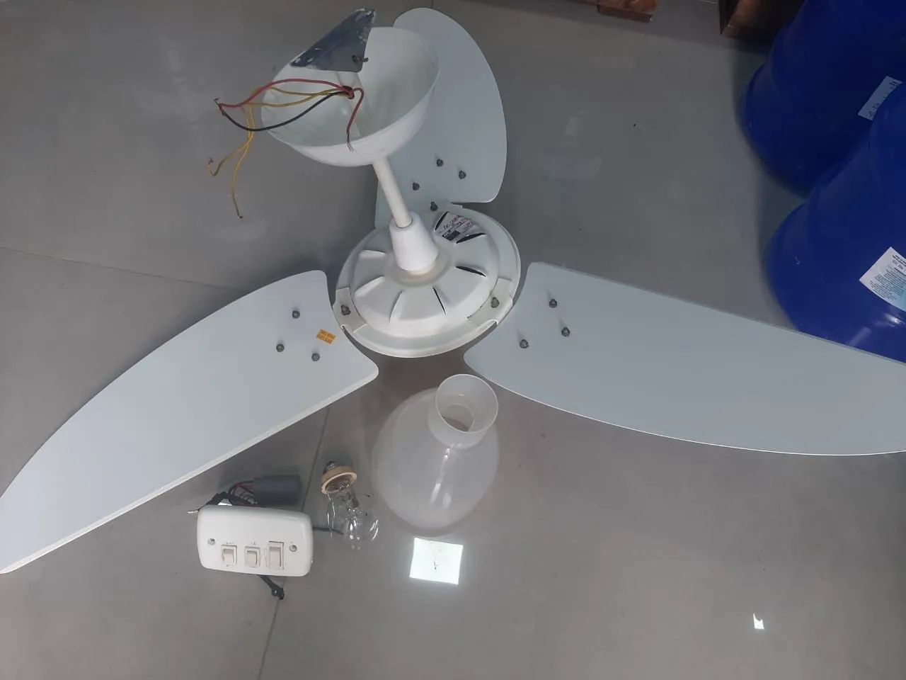 Ventilador de Teto Branco - Novo - Foto 3