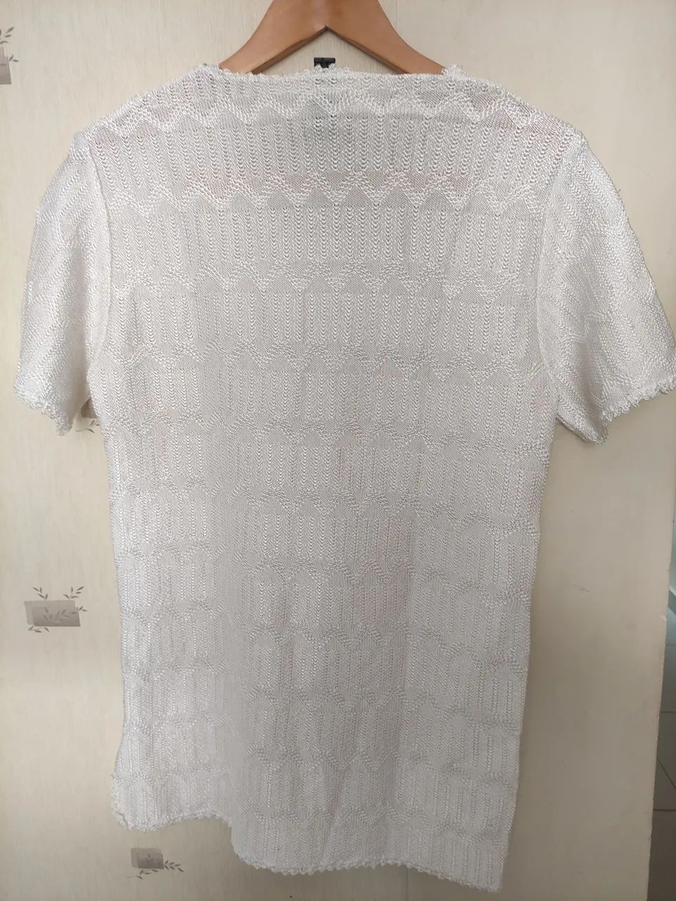 Blusa barrado crochê flores M - Foto 3