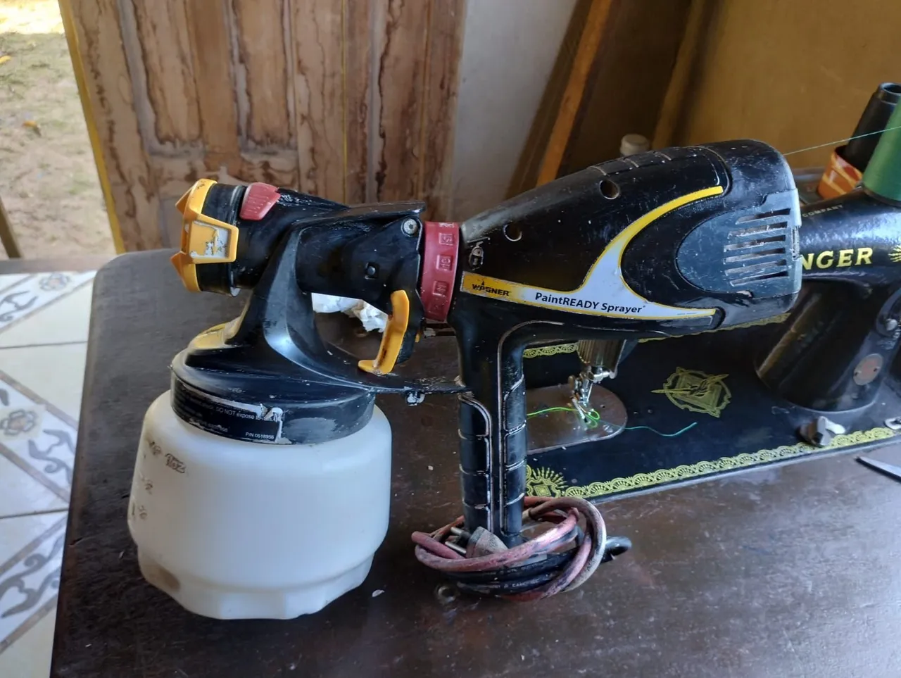 Pistola de Pintura , para telhas grades
