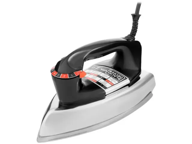 Ferro de Passar Roupa a Seco Black&Decker VFA PRETO