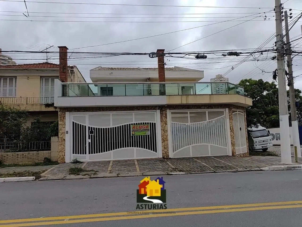 SOBRADO PARA LOCAÇÃO NA VILA CARRÃO