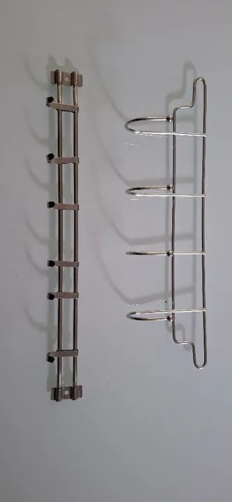 Suportes cabide internos para porta de armários. <br> - Foto 4