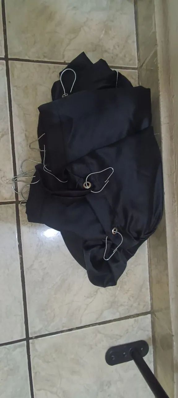 Provador de roupa tamanho grande com cortina preta de cetim  - Foto 2