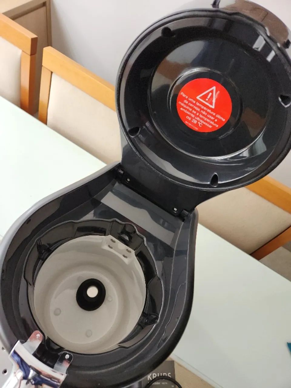 Máquina de Cerveja Krups Beertender Cervejeira VB215855 / BPA 220V semi-nova - Foto 4