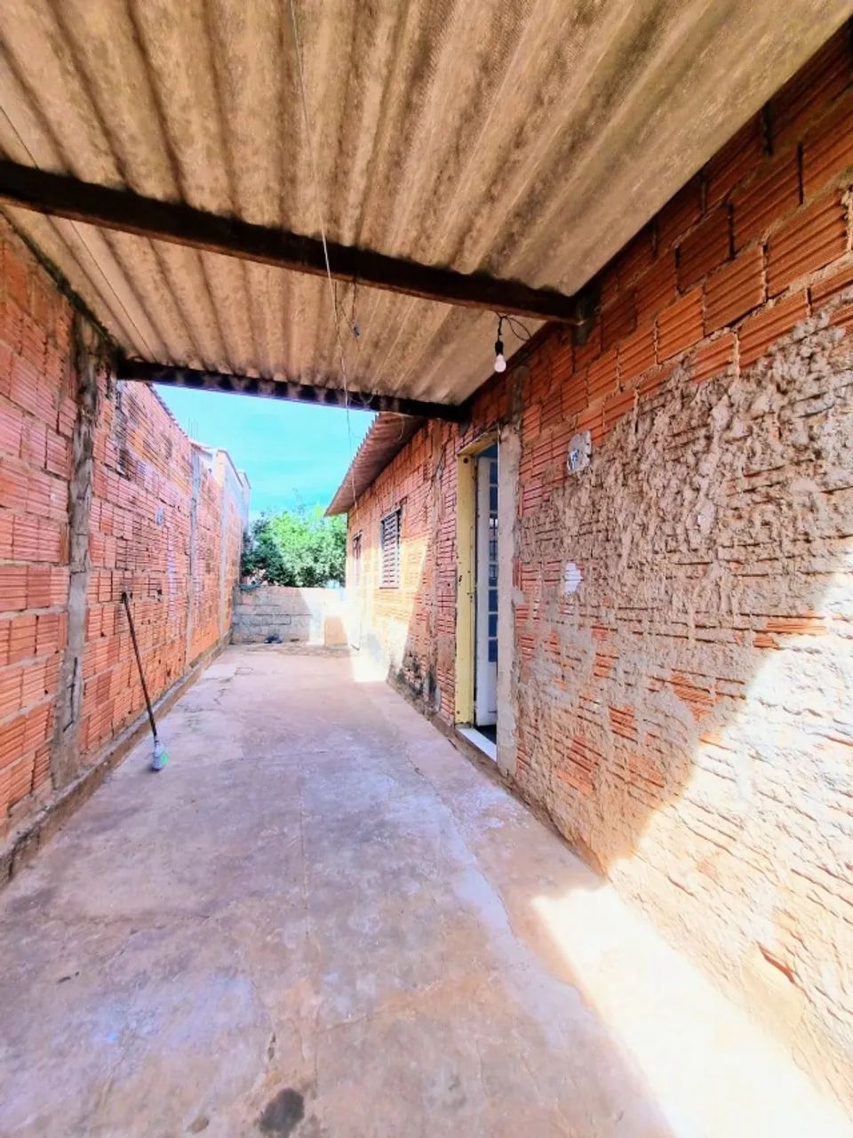 Imóvel de 3 quartos no bairro Ze Pereira!! R$ 175 mil - Foto 4