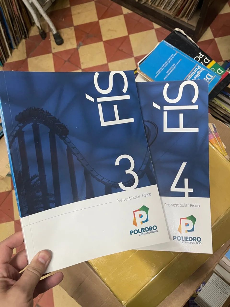 Livro física volume 3 e 4 poliedro sistema de ensino pré vestibular 
