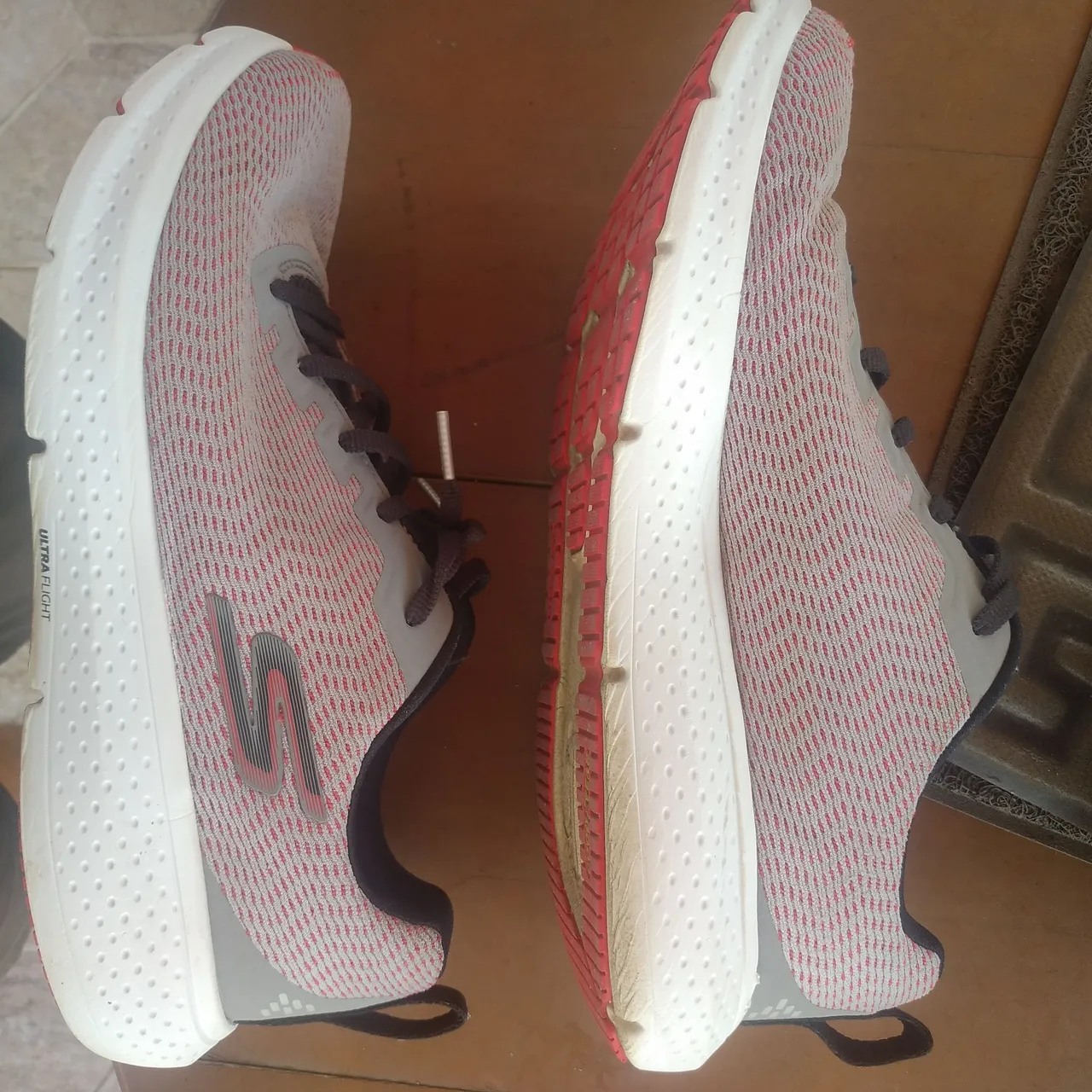 N42 Tenis Skechers Supersonic