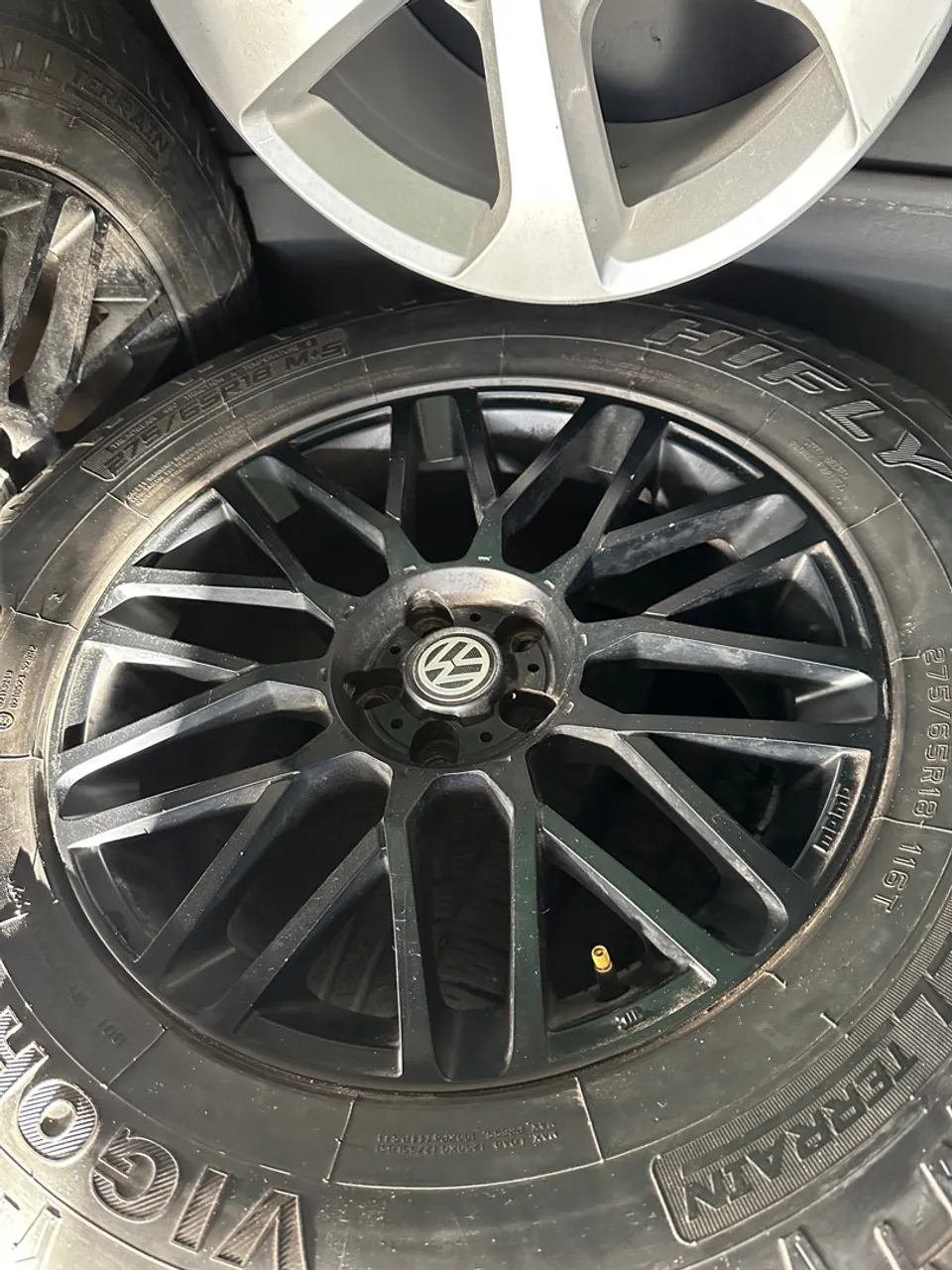 Jogo rodas MOMO para Amarok