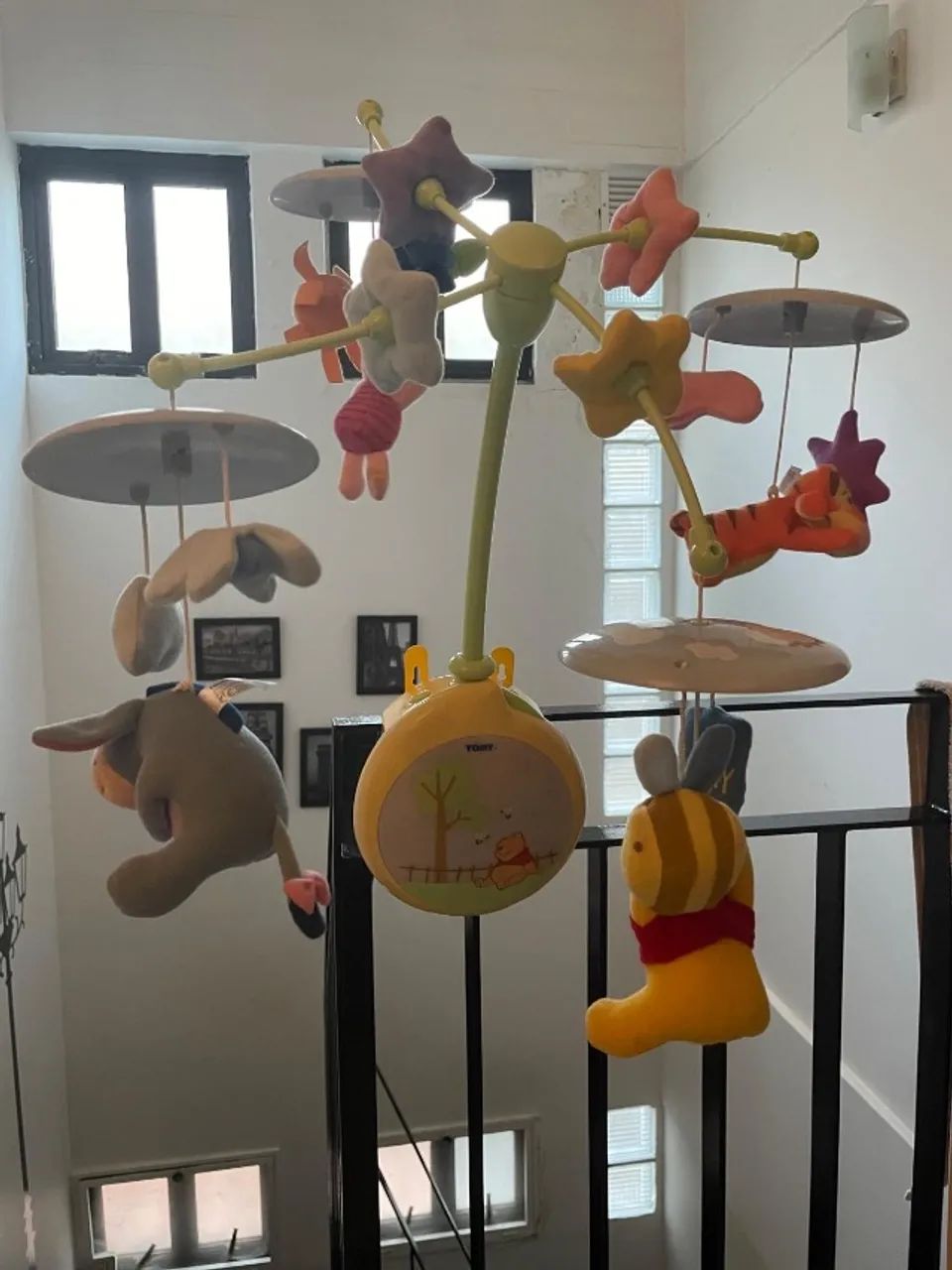 Móbile berço bébé musical com Luz e giratorio