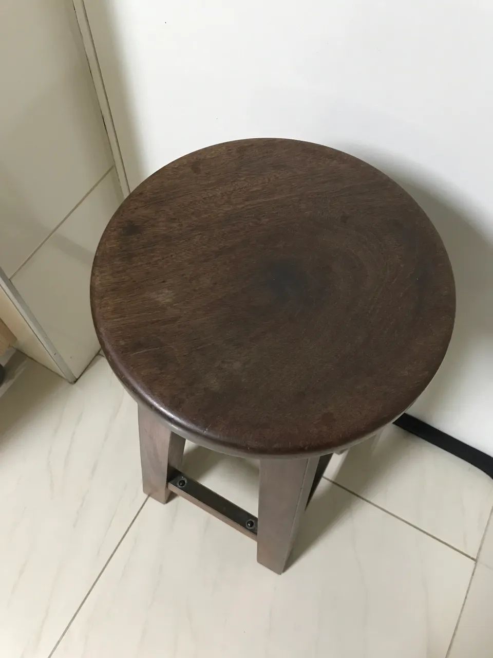 3 banquetas de mogno madeira maciça  - Foto 5