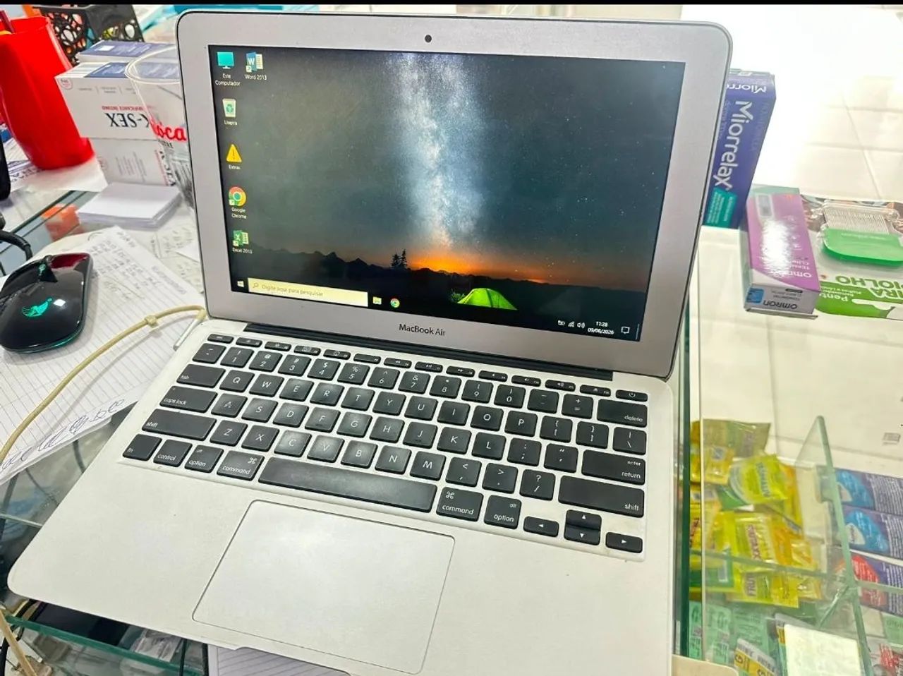 MacBook a1370 2gb 64gb core 2 duo Windows sem bateria  - Foto 2