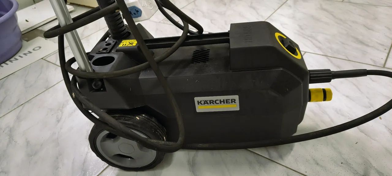 Lavadora de Alta pressão Karcher. Retirar nos Ingleses. - Foto 3