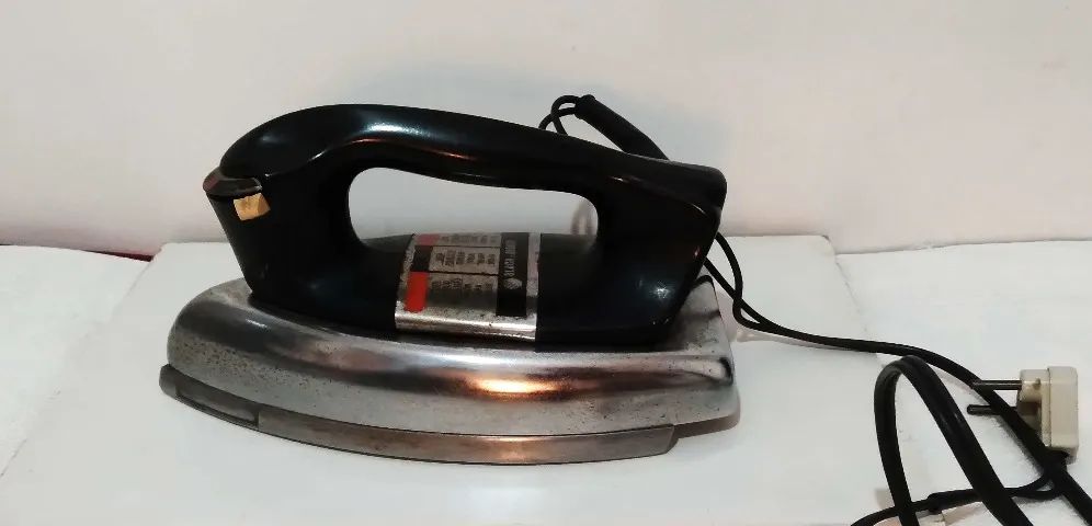 Ferro de passar roupa Black&Decker 120v - Foto 3