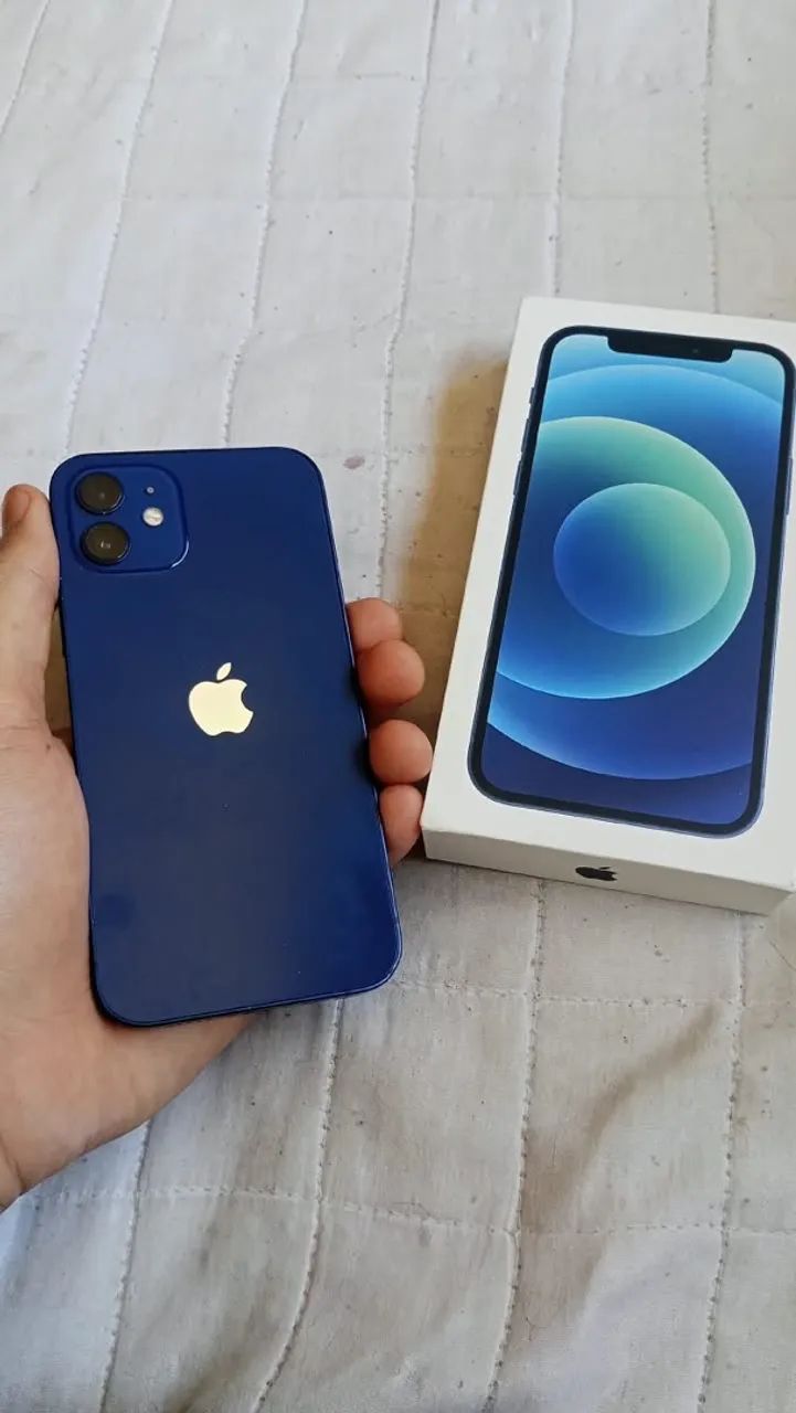 iPhone 12 azul