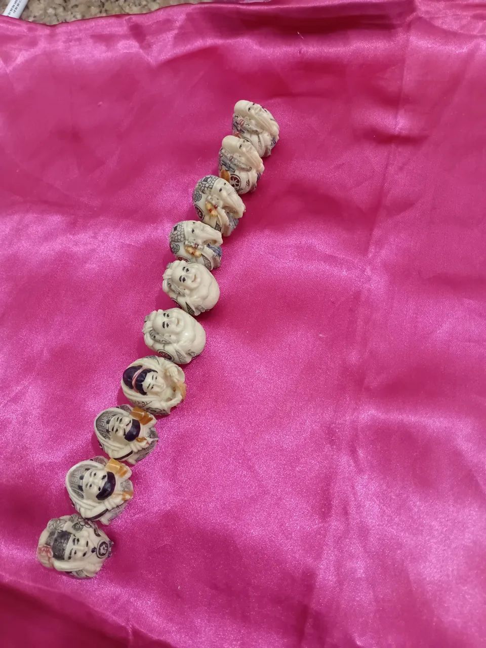 Netsuke 10 unidades tem repetidas  - Foto 3