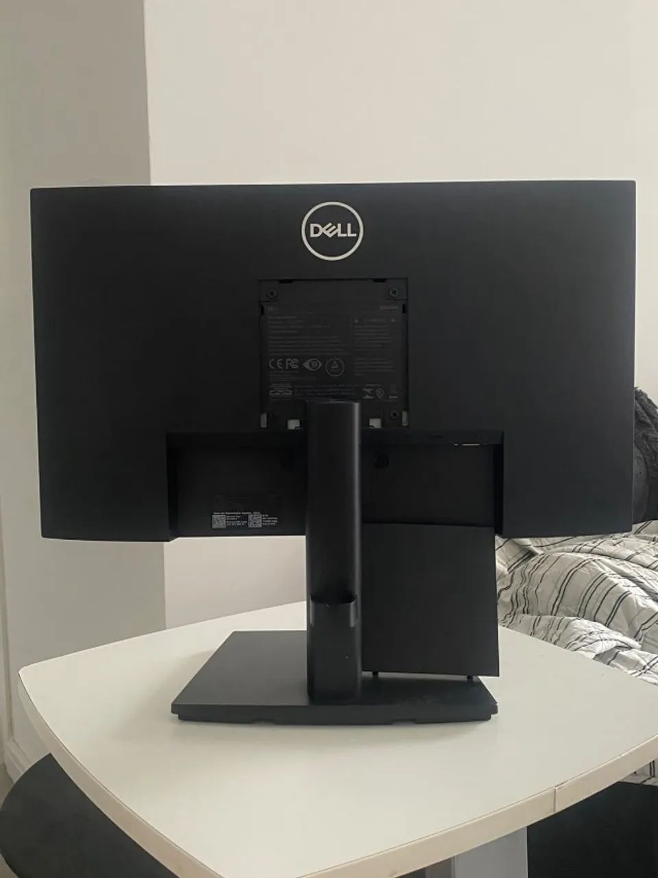 Monitor Dell 22" E2222HSF Full HD ? com ajuste de altura e som integrado - Foto 4